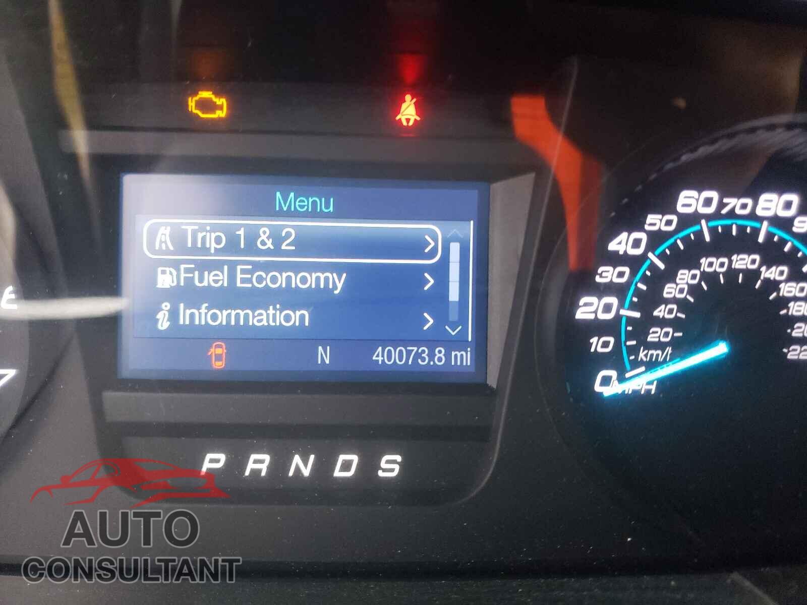 FORD TAURUS 2017 - 1FAHP2E89HG127718