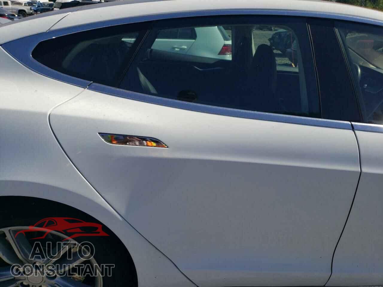 TESLA MODEL S 2013 - 5YJSA1CN2DFP23181