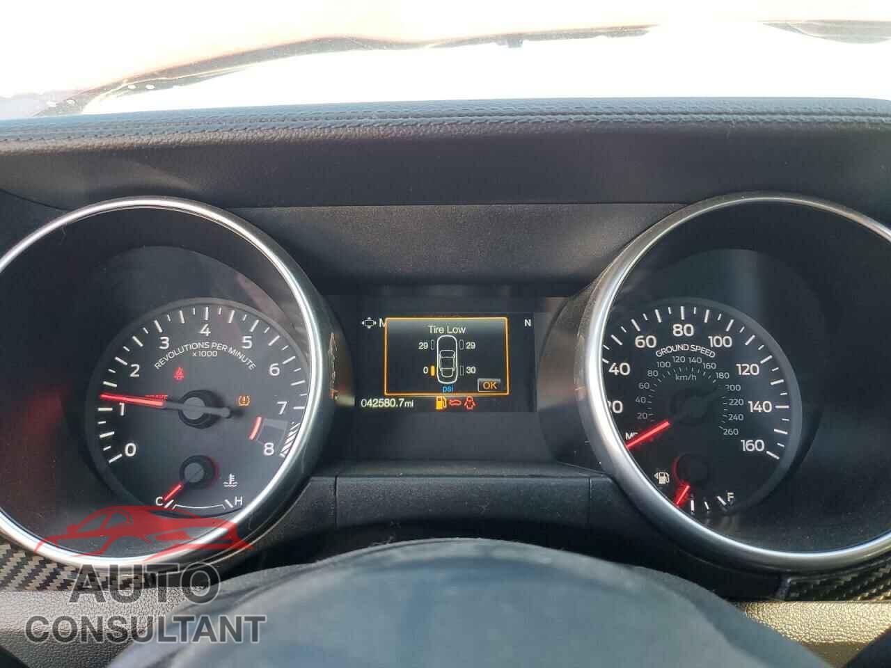 FORD MUSTANG 2018 - 1FA6P8CF2J5176305