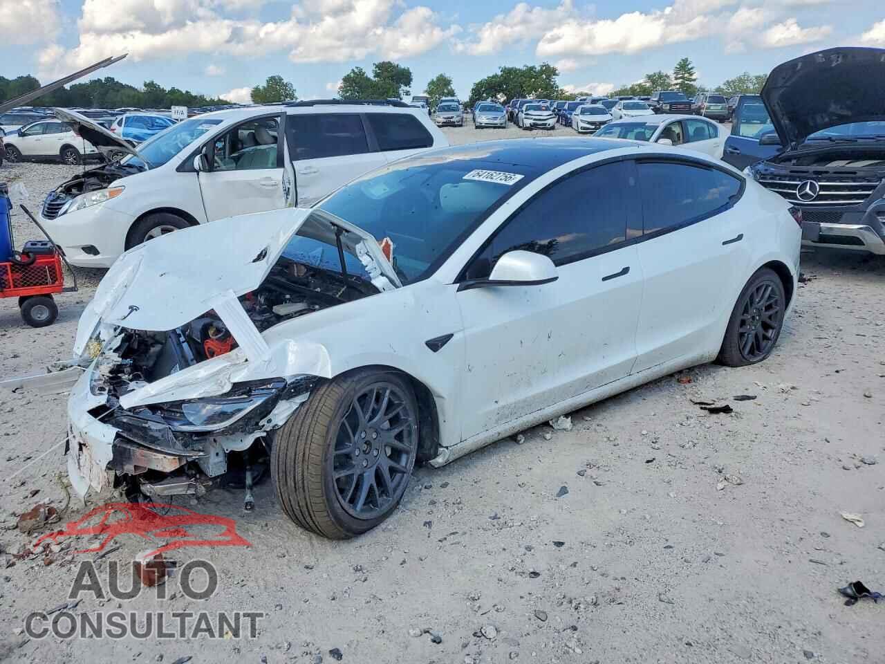 TESLA MODEL 3 2026 - 5YJ3E1EB6TF154331