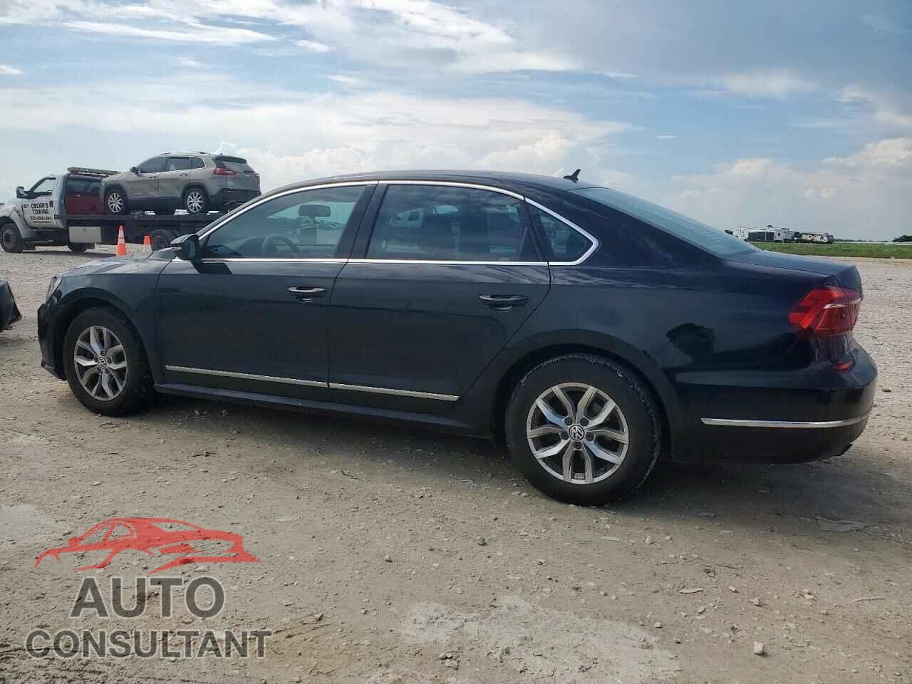 VOLKSWAGEN PASSAT 2017 - 1VWAT7A31HC002957