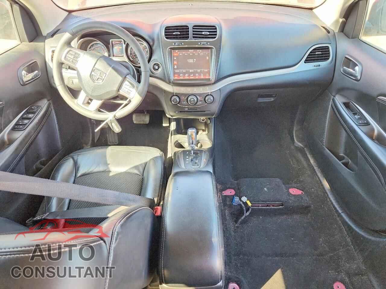 DODGE JOURNEY 2015 - 3C4PDCGG9FT564670