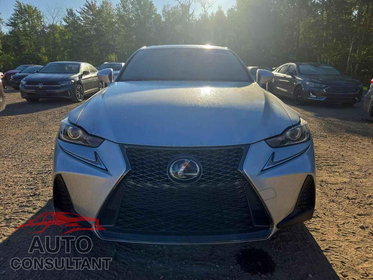 LEXUS IS 2019 - JTHC81D21K5038588
