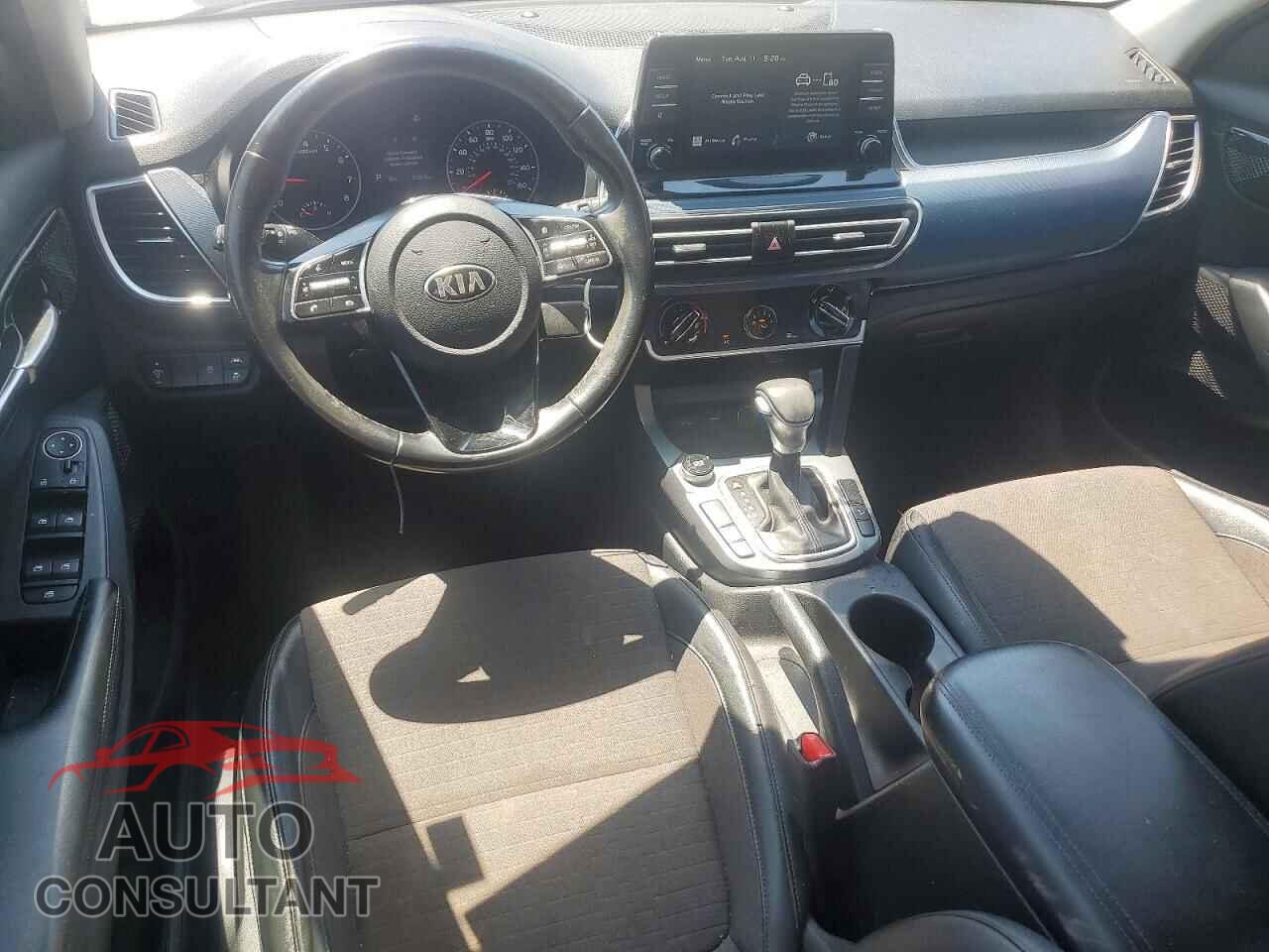 KIA SELTOS 2021 - KNDEU2AA3M7100152