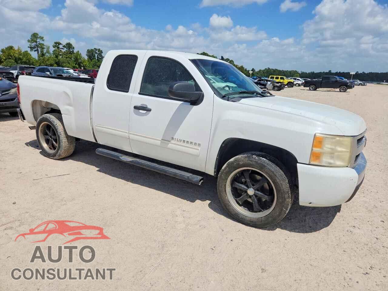 CHEVROLET SILVERADO 2011 - 1GCRCREA1BZ257851