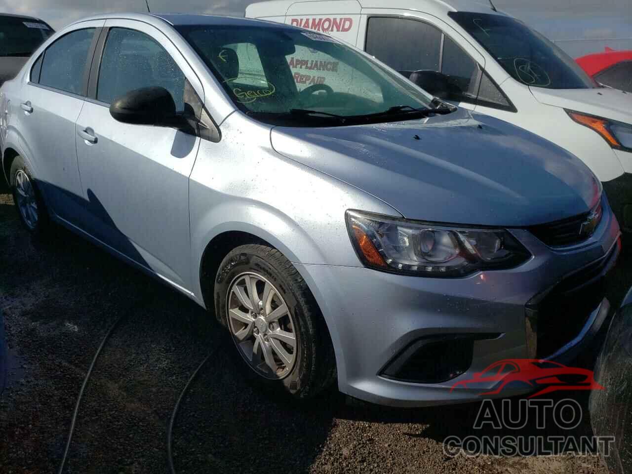 CHEVROLET SONIC 2017 - 1G1JD5SH7H4132842