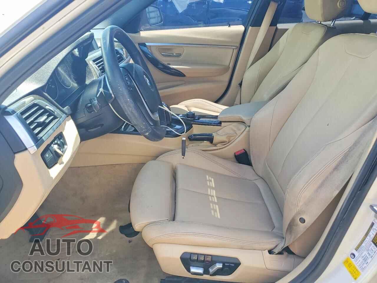 BMW 3 SERIES 2016 - WBA8E9G50GNU29322