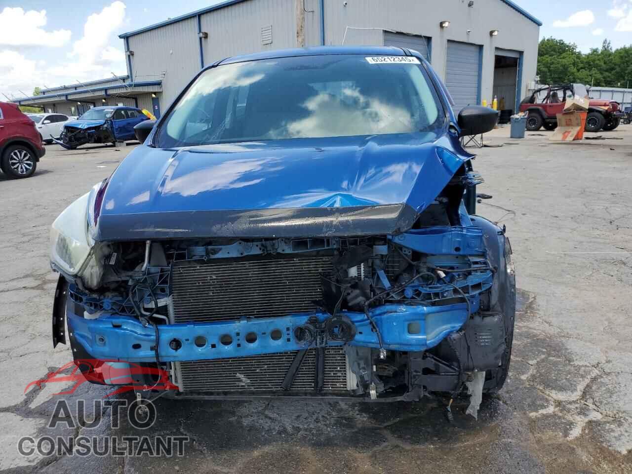 FORD ESCAPE 2017 - 1FMCU0F70HUB35727