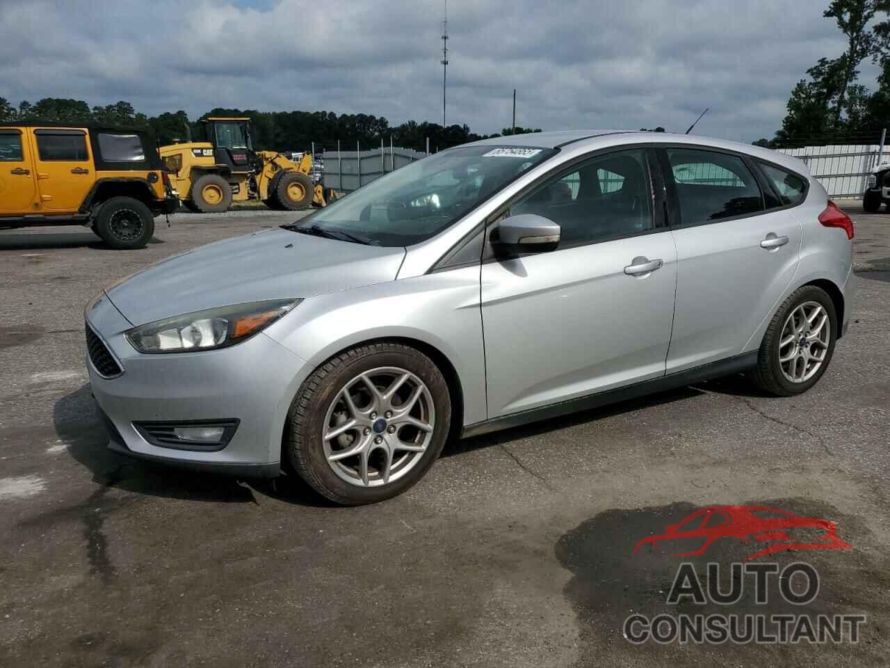 FORD FOCUS 2015 - 1FADP3K26FL218194