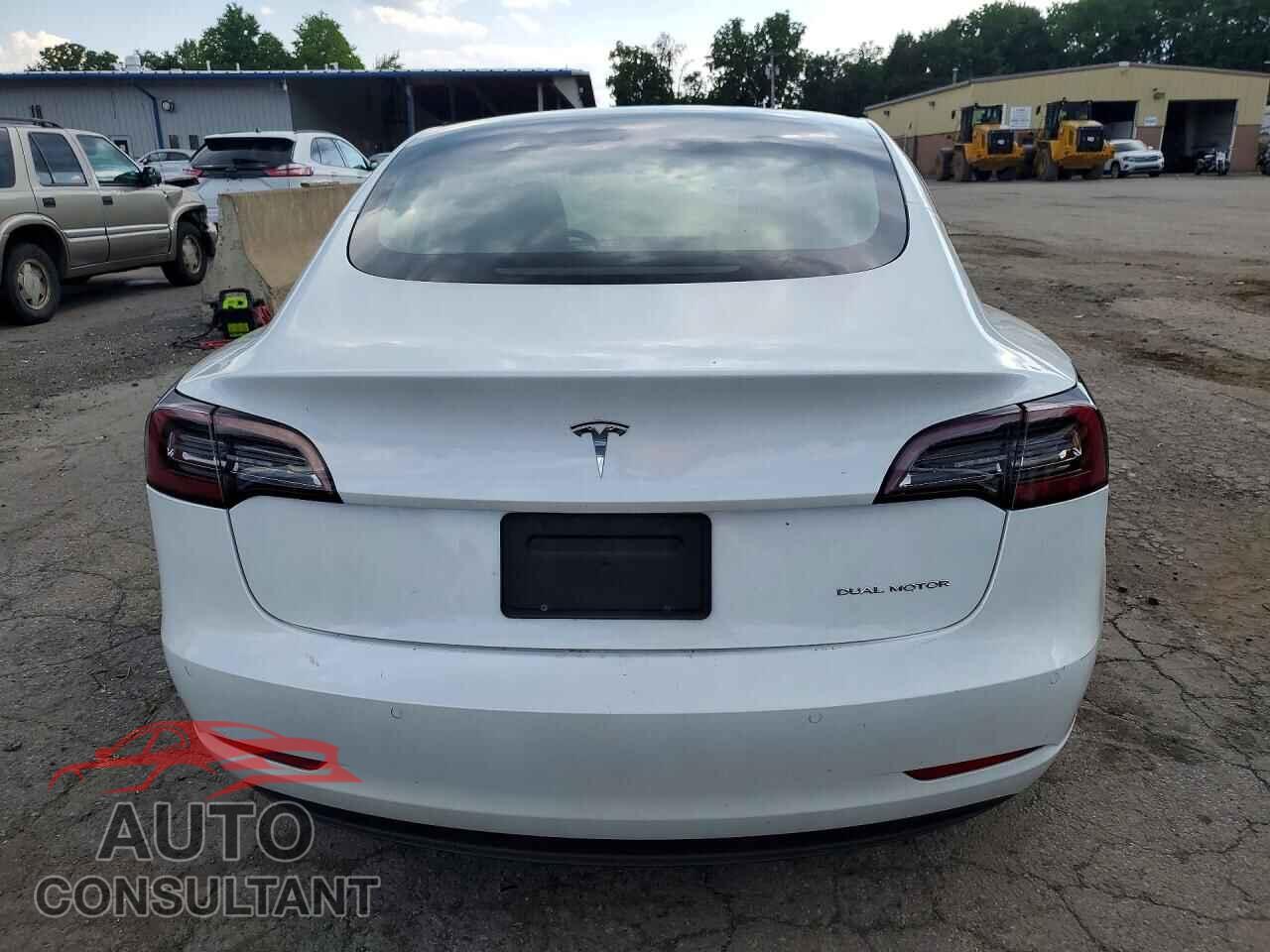TESLA MODEL 3 2021 - 5YJ3E1EB9MF906623