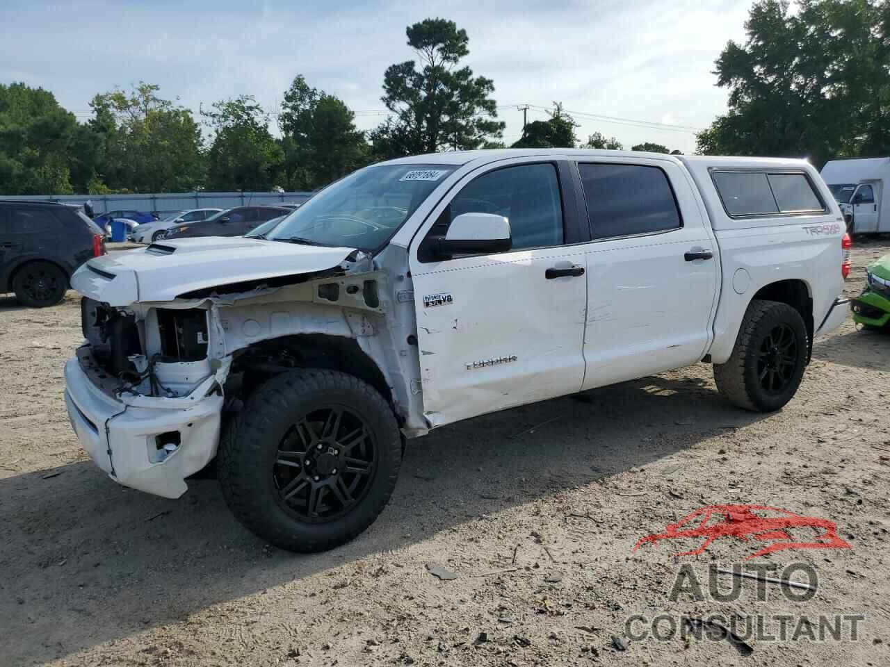 TOYOTA TUNDRA 2018 - 5TFDY5F19JX757933