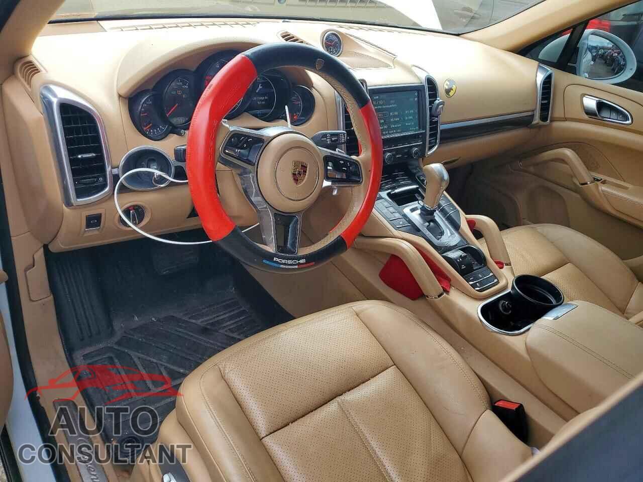 PORSCHE CAYENNE 2016 - WP1AA2A20GLA10841