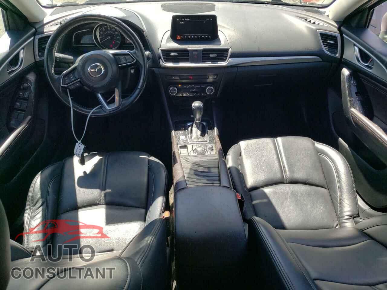 MAZDA 3 2017 - 3MZBN1L73HM134094