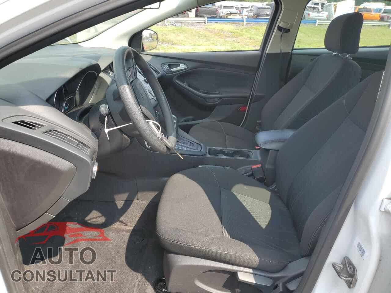 FORD FOCUS 2016 - 1FADP3F26GL272266