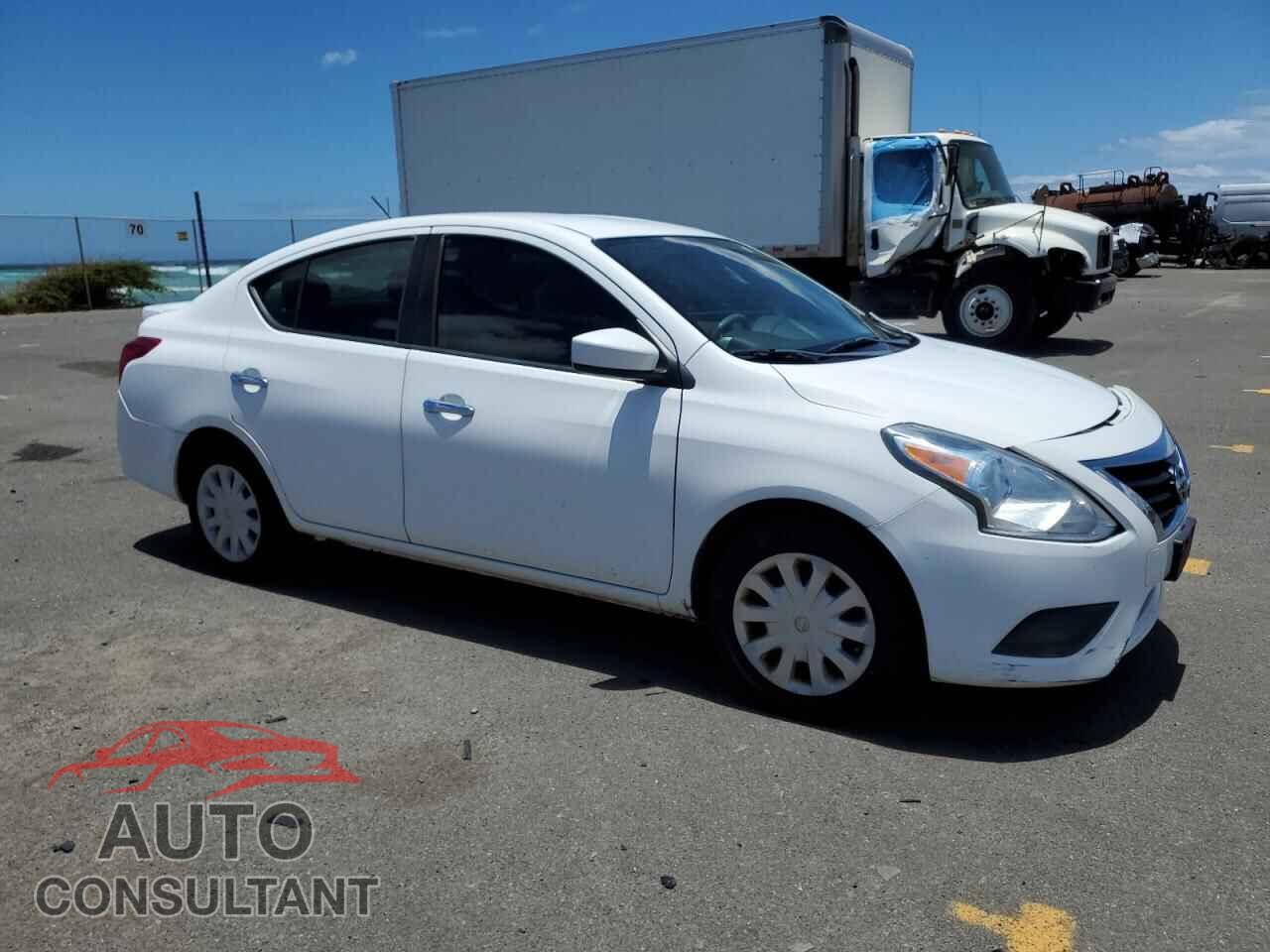 NISSAN VERSA 2019 - 3N1CN7AP3KL832556