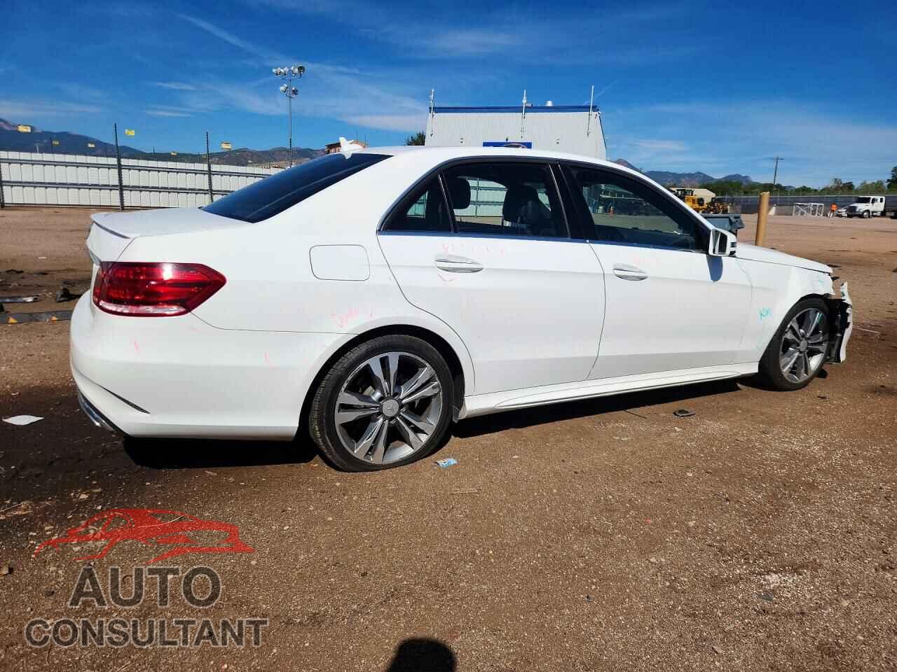 MERCEDES-BENZ E-CLASS 2014 - WDDHF5KB3EB058568