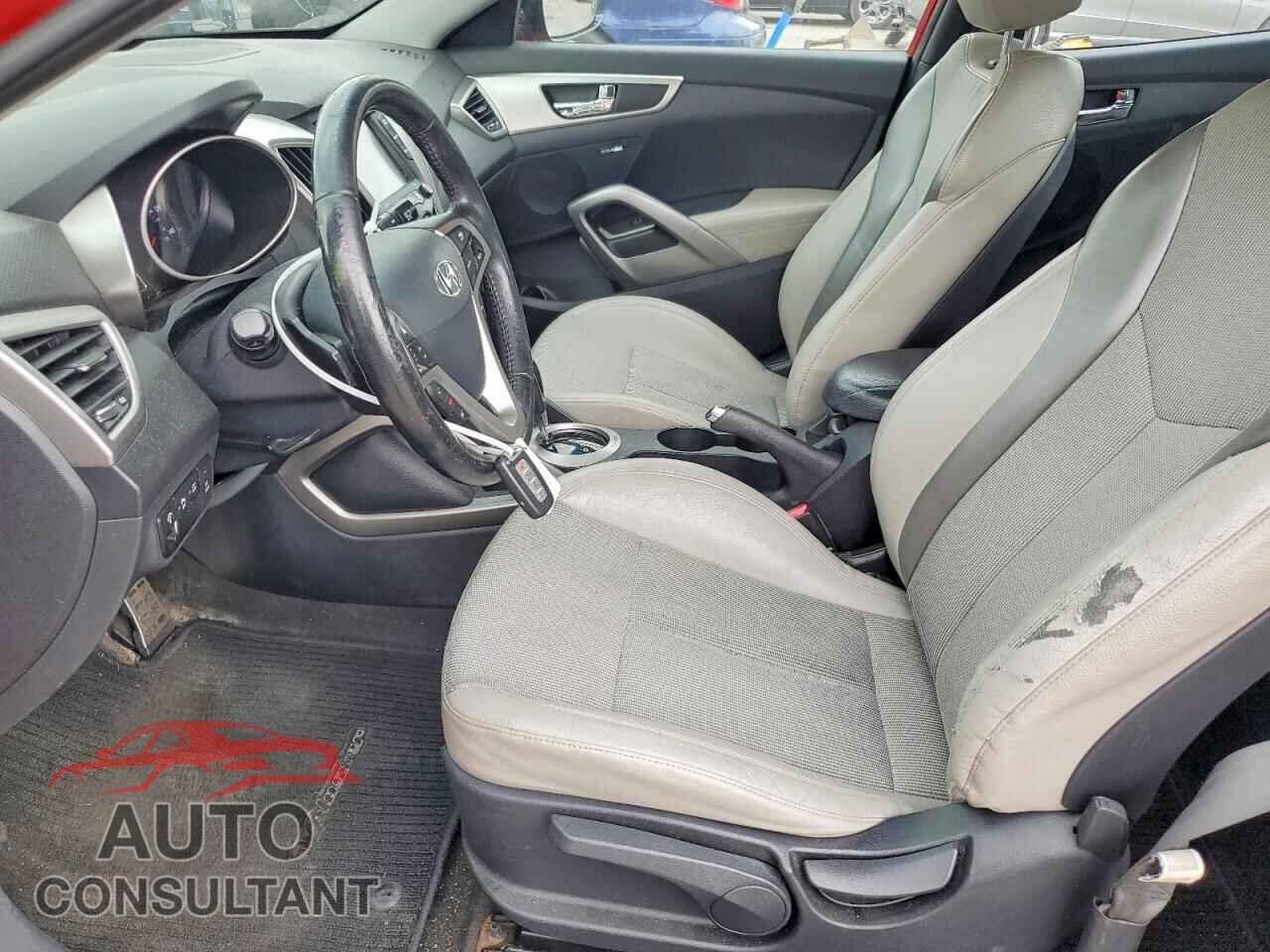 HYUNDAI VELOSTER 2013 - KMHTC6AD7DU104763