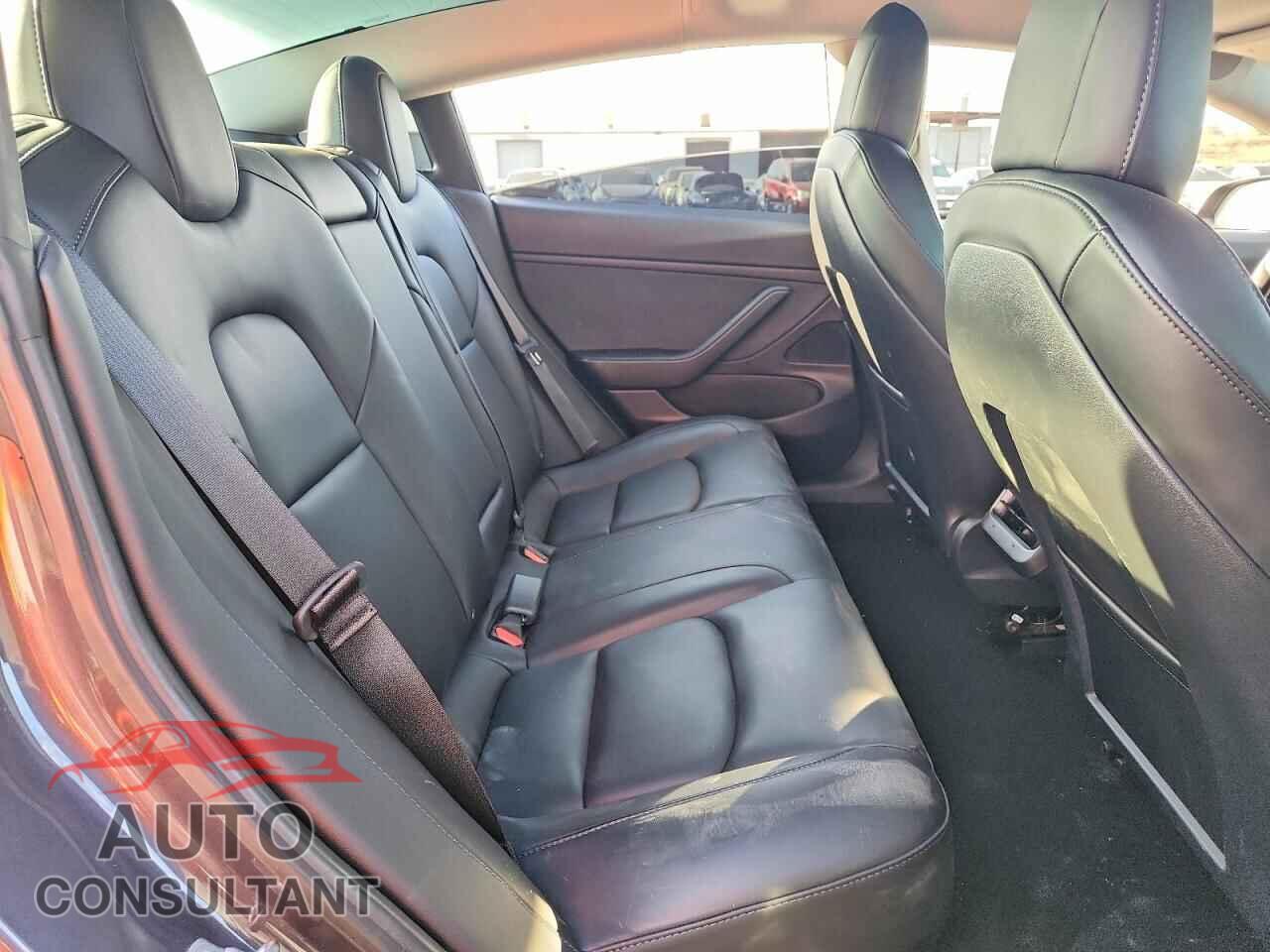 TESLA MODEL 3 2021 - 5YJ3E1EB3MF939147