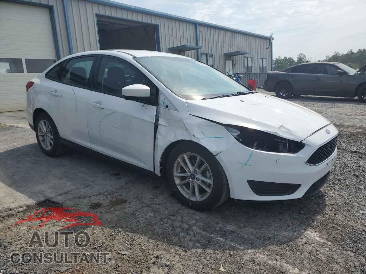 FORD FOCUS 2018 - 1FADP3FE2JL299532