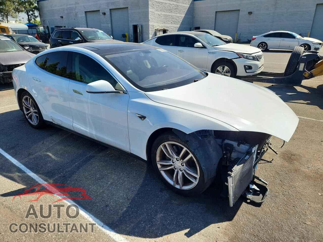TESLA MODEL S 2013 - 5YJSA1CN2DFP25769