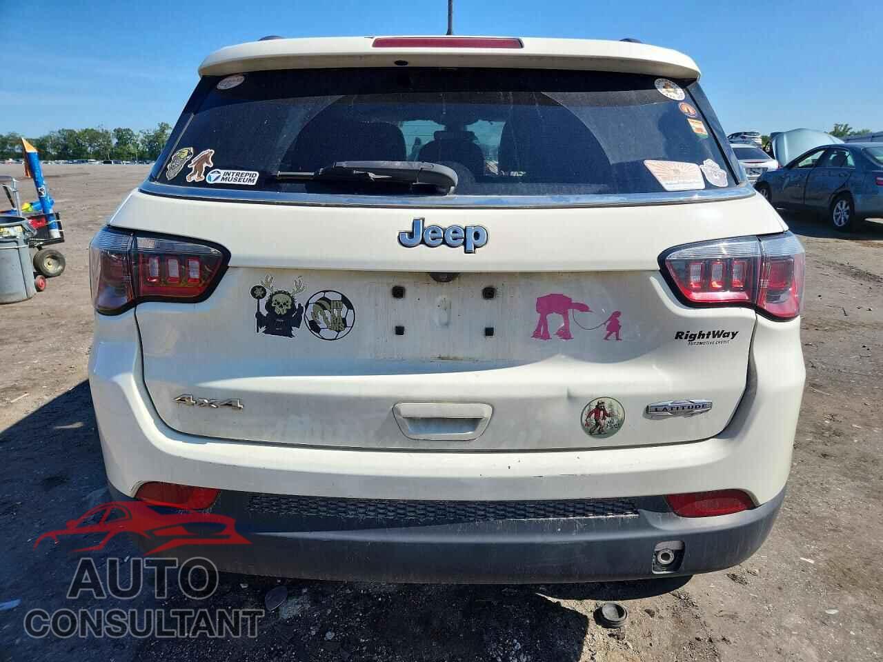 JEEP COMPASS 2018 - 3C4NJDBB0JT401996