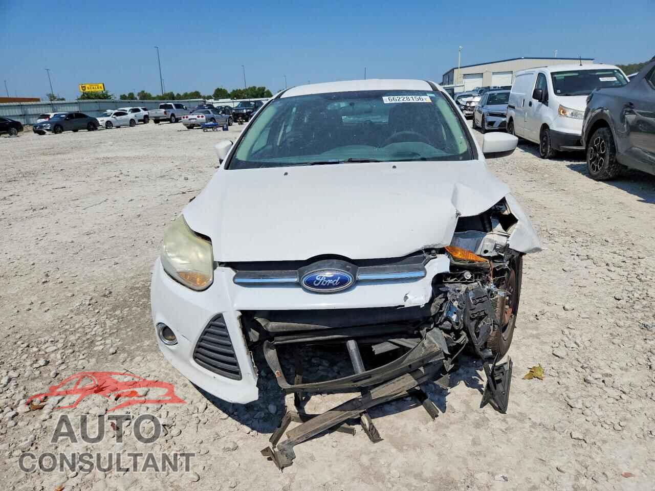 FORD FOCUS 2012 - 1FAHP3K24CL337813