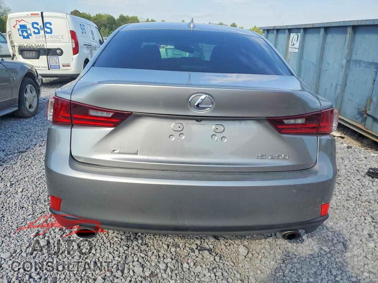 LEXUS IS 2015 - JTHBF1D20F5059570