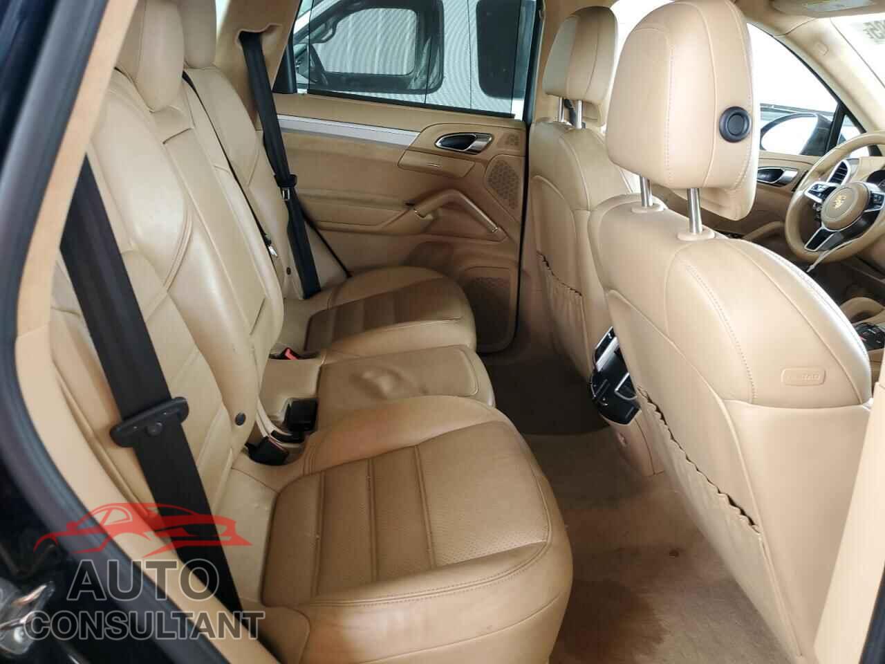 PORSCHE CAYENNE 2016 - WP1AD2A25GLA72680