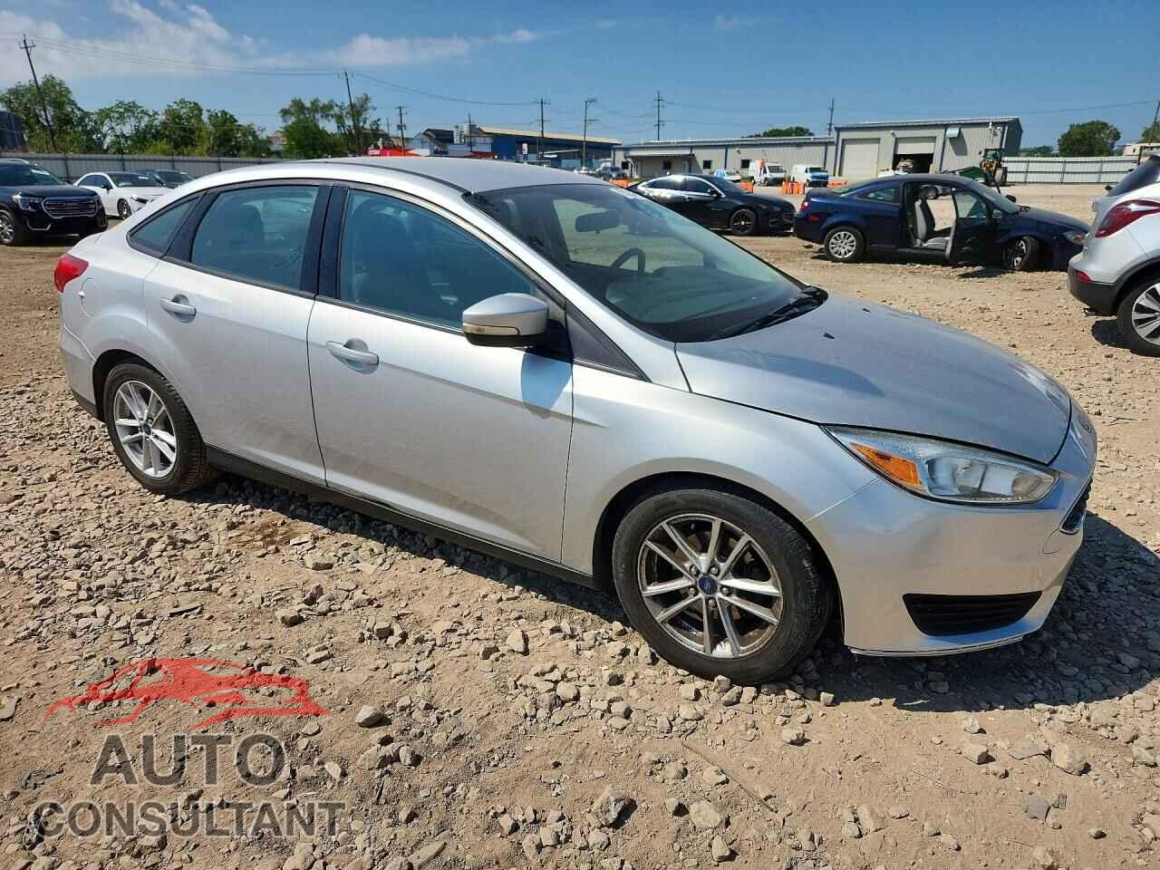 FORD FOCUS 2015 - 1FADP3F26FL360359