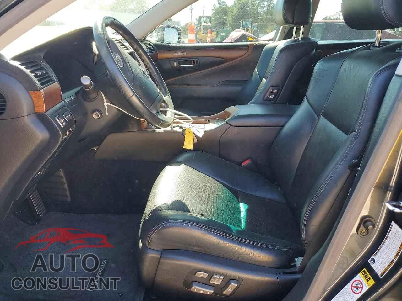 LEXUS LS460 2011 - JTHBL5EF4B5104795