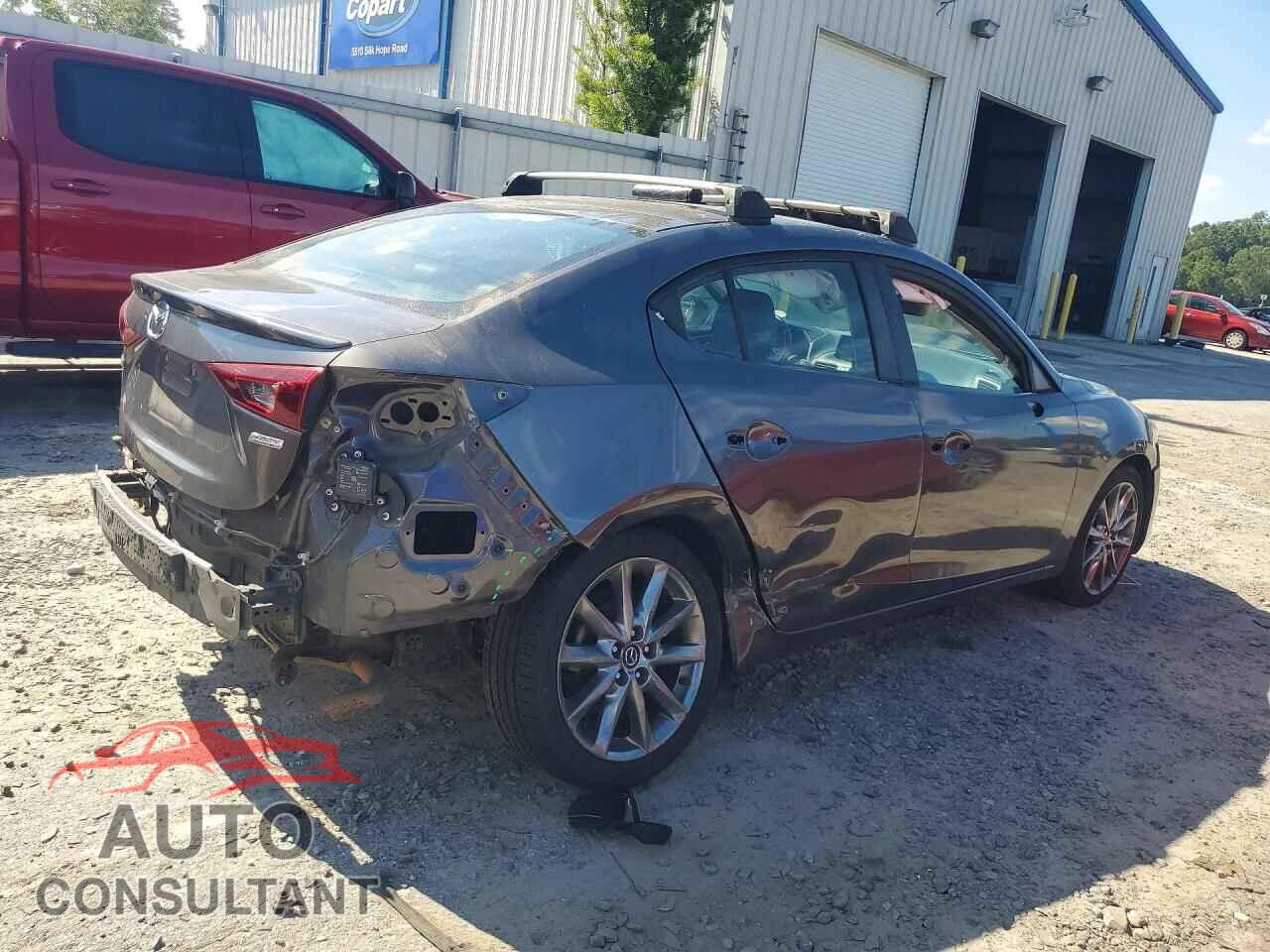 MAZDA 3 2018 - 3MZBN1V37JM254318