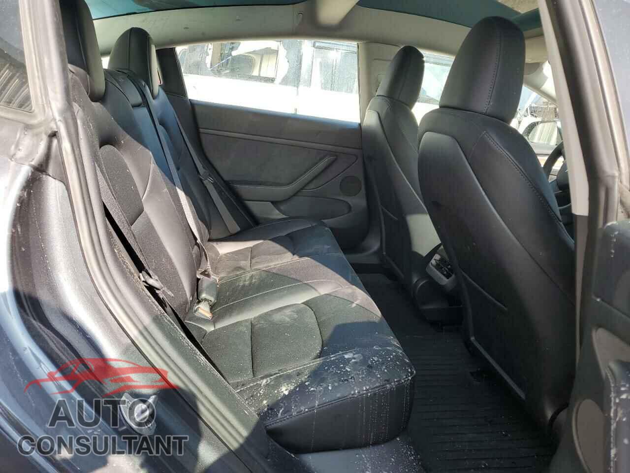TESLA MODEL 3 2023 - 5YJ3E1EB6PF630082