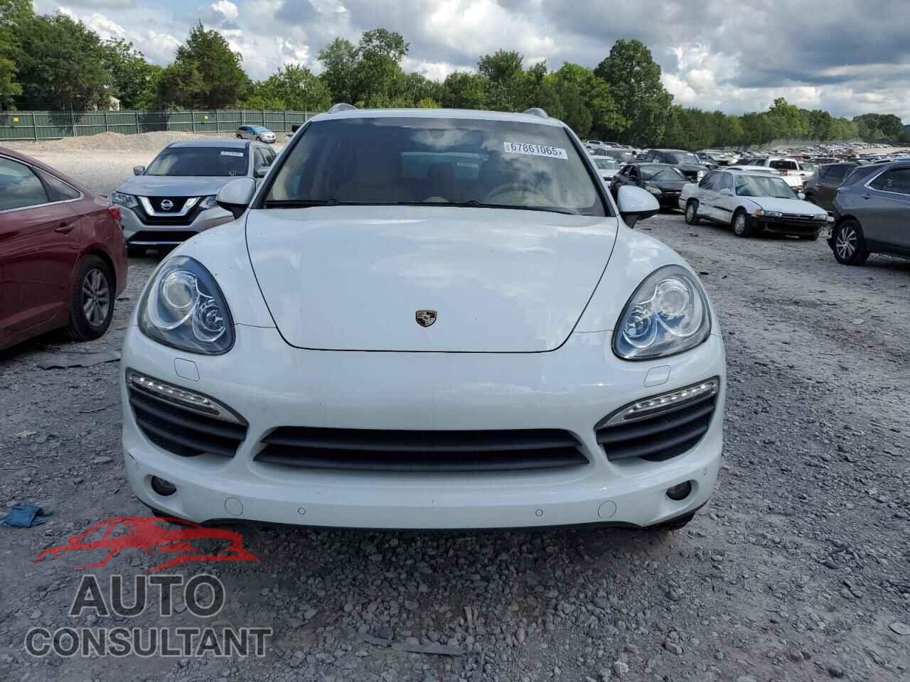 PORSCHE CAYENNE 2012 - WP1AB2A2XCLA51159