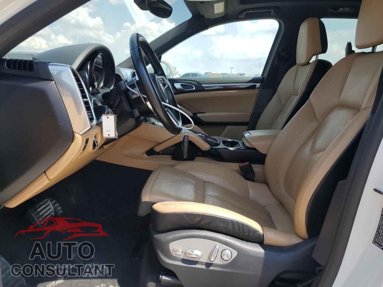 PORSCHE CAYENNE 2018 - WP1AA2A2XJKA03313