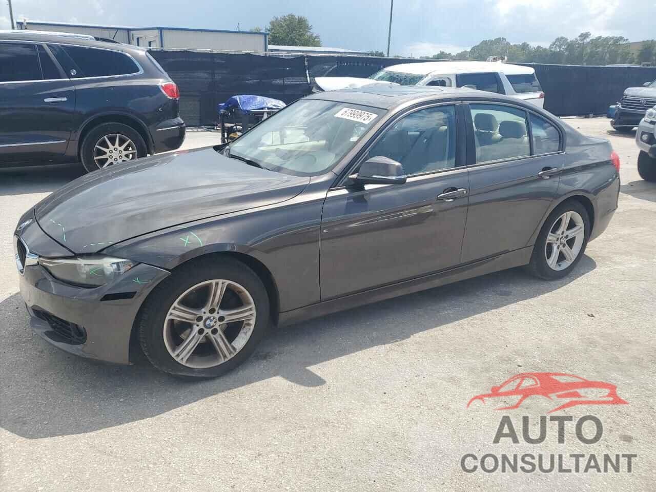 BMW 3 SERIES 2013 - WBA3A5C57DF359148