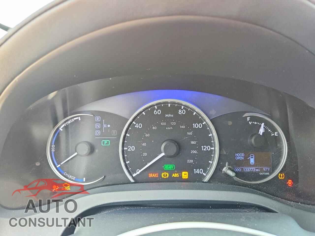 LEXUS CT 200 2012 - JTHKD5BH2C2107829