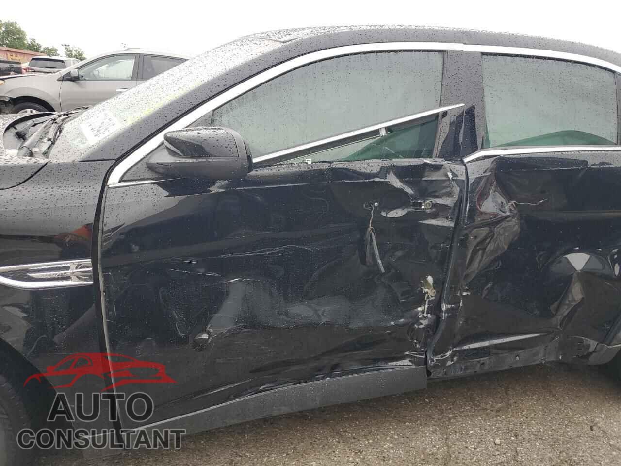 FORD TAURUS 2018 - 1FAHP2E88JG115095