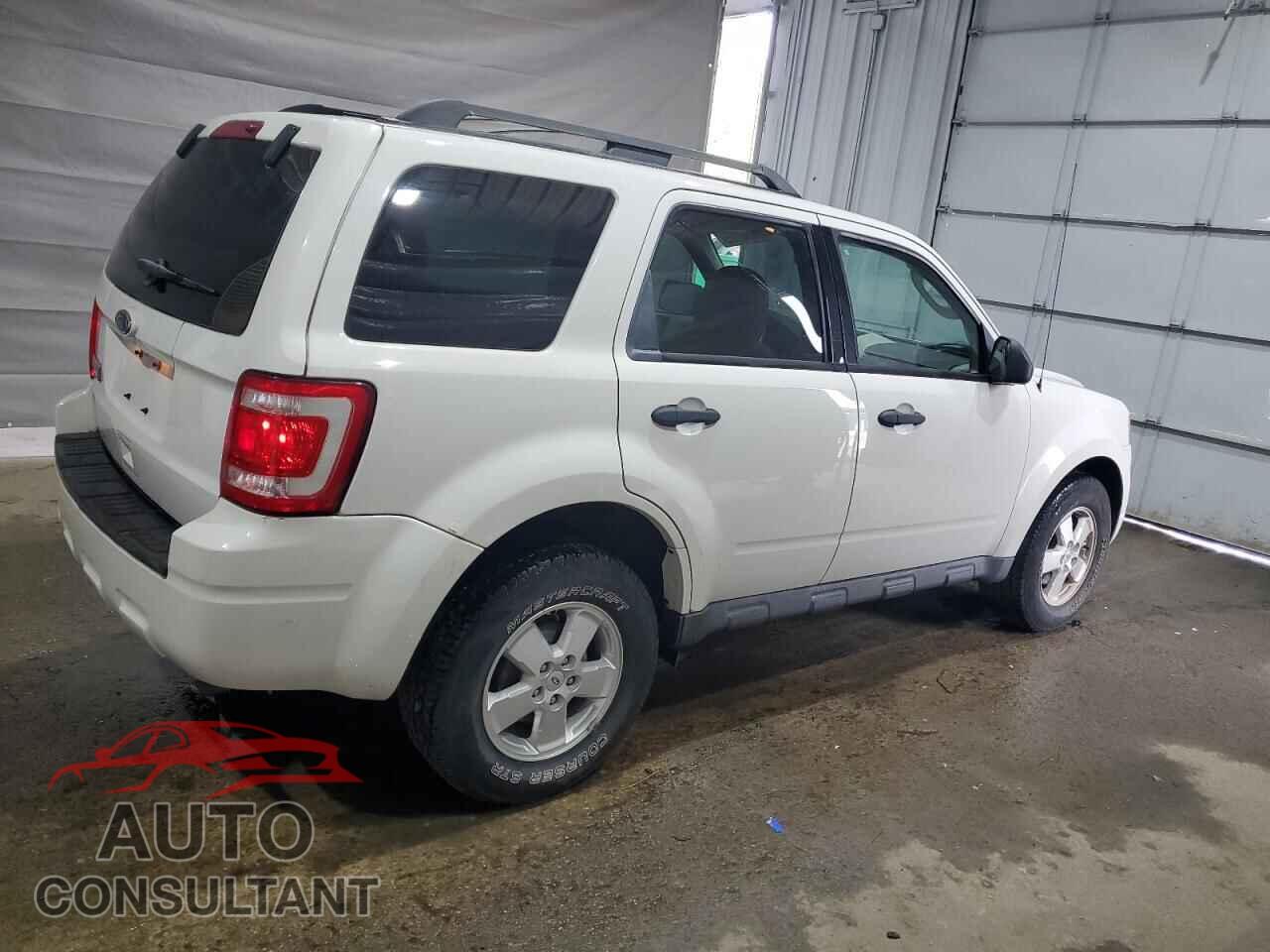 FORD ESCAPE 2010 - 1FMCU9D72AKD36585