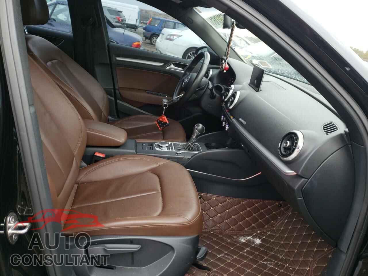 AUDI A3 2017 - WAUB8GFF5H1027882