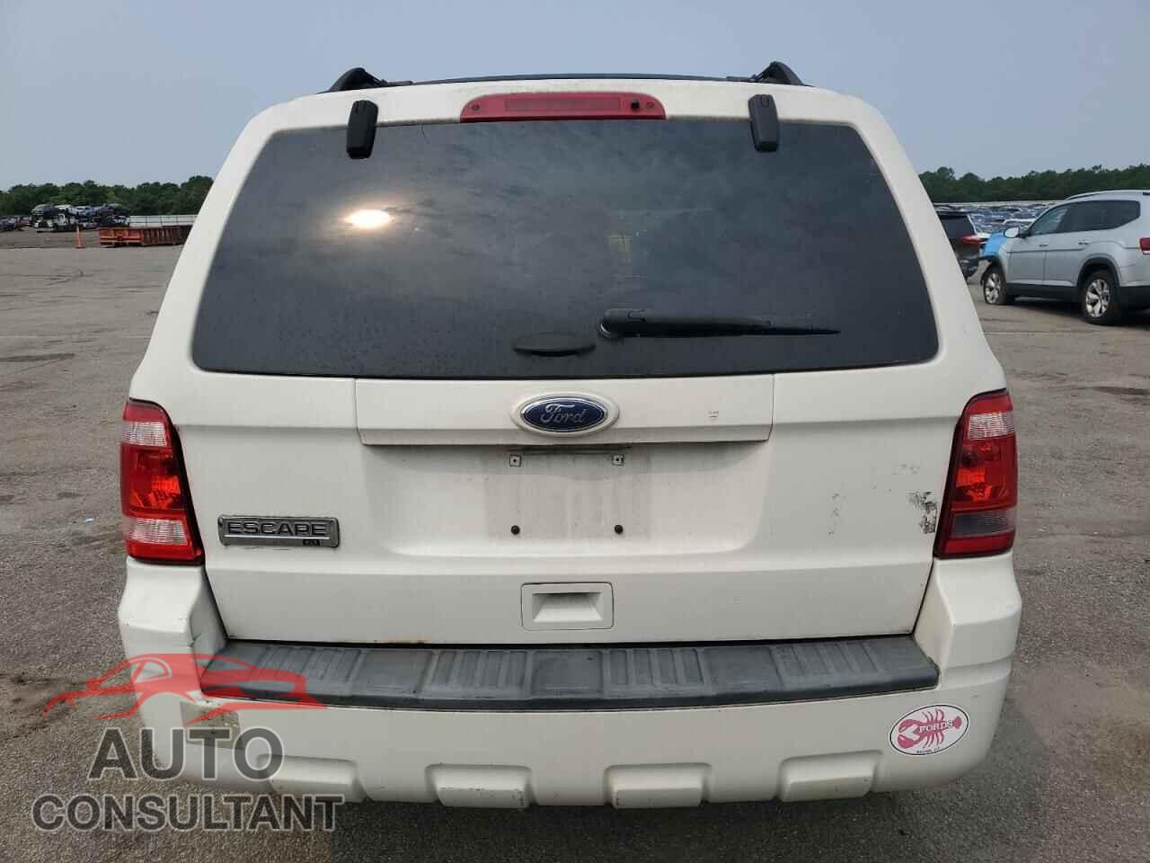 FORD ESCAPE 2011 - 1FMCU9D73BKC58657