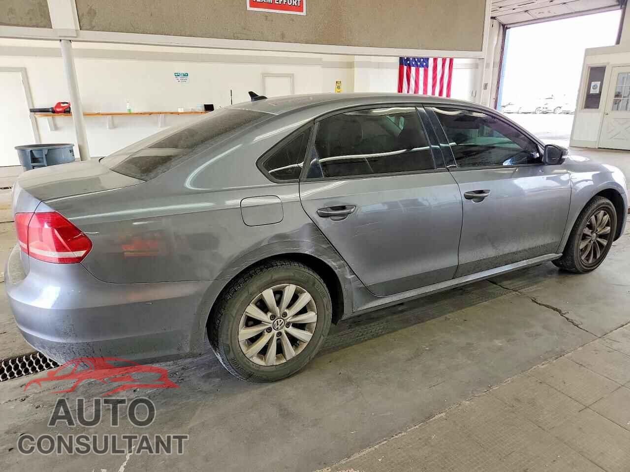 VOLKSWAGEN PASSAT 2014 - 1VWAP7A35EC002458