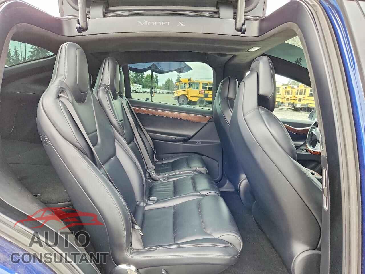 TESLA MODEL X 2017 - 5YJXCAE26HF047682