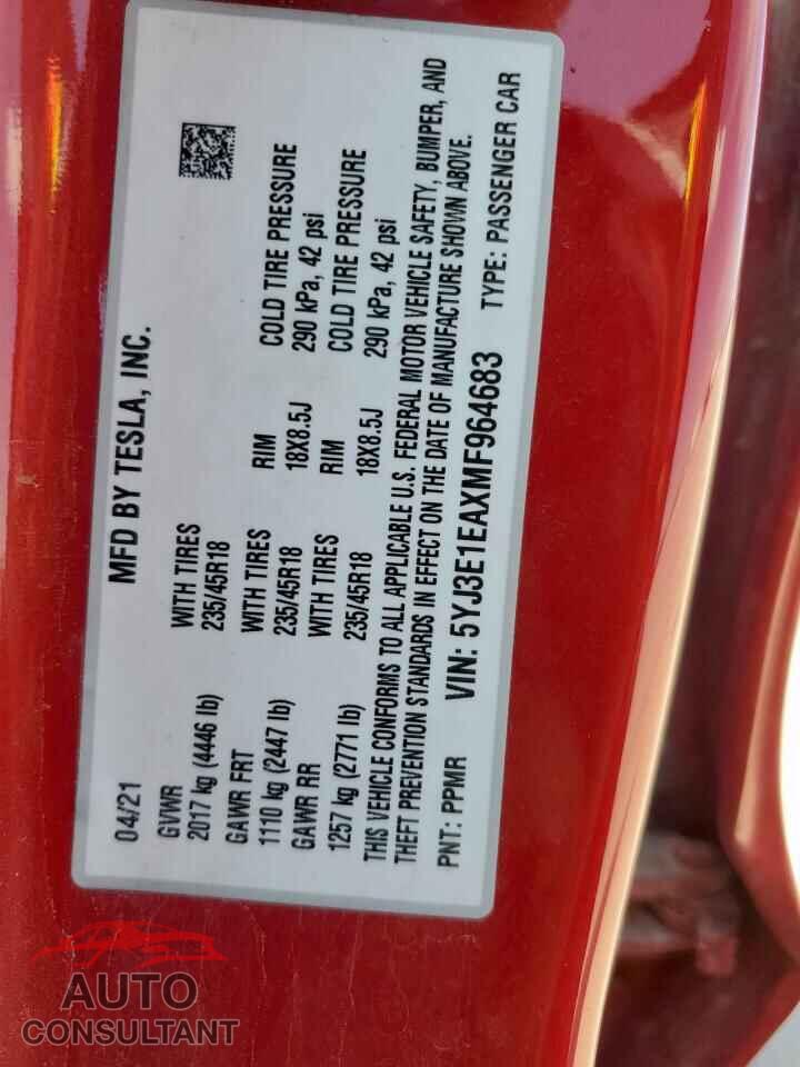 TESLA MODEL 3 2021 - 5YJ3E1EAXMF964683