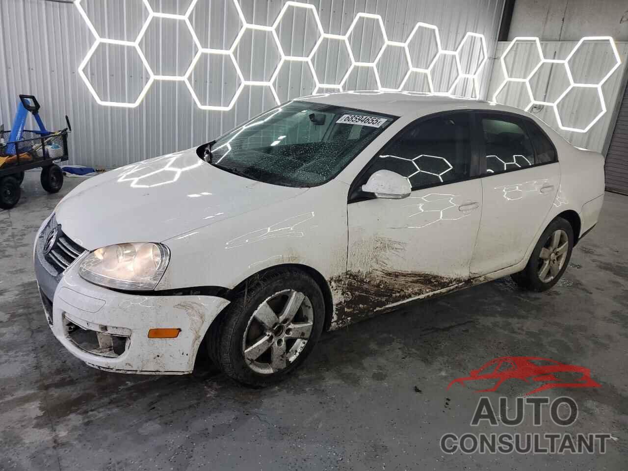 VOLKSWAGEN JETTA 2010 - 3VWJX8AJ1AM044039