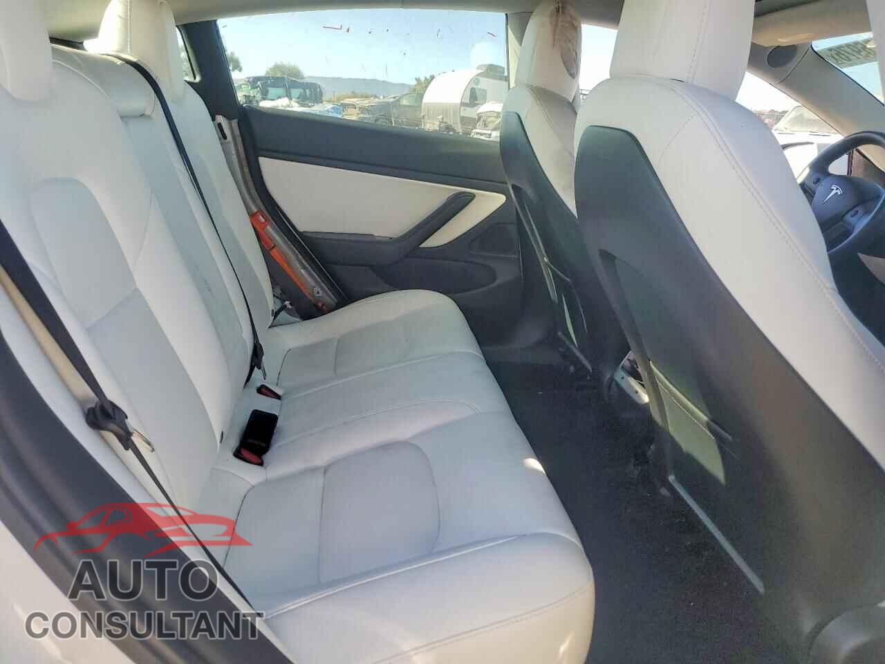 TESLA MODEL 3 2020 - 5YJ3E1EA2LF615256