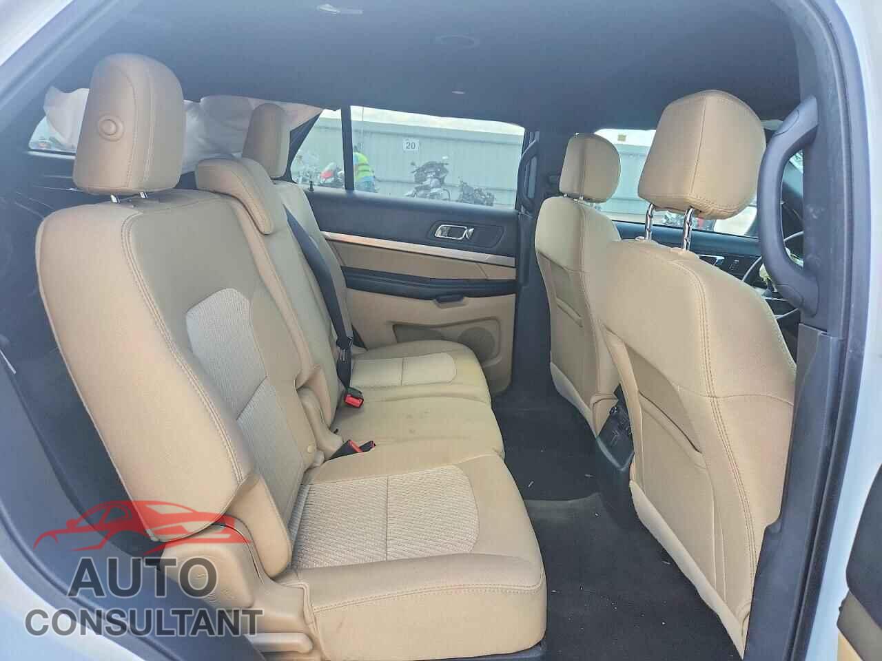 FORD EXPLORER 2017 - 1FM5K7B83HGD40124