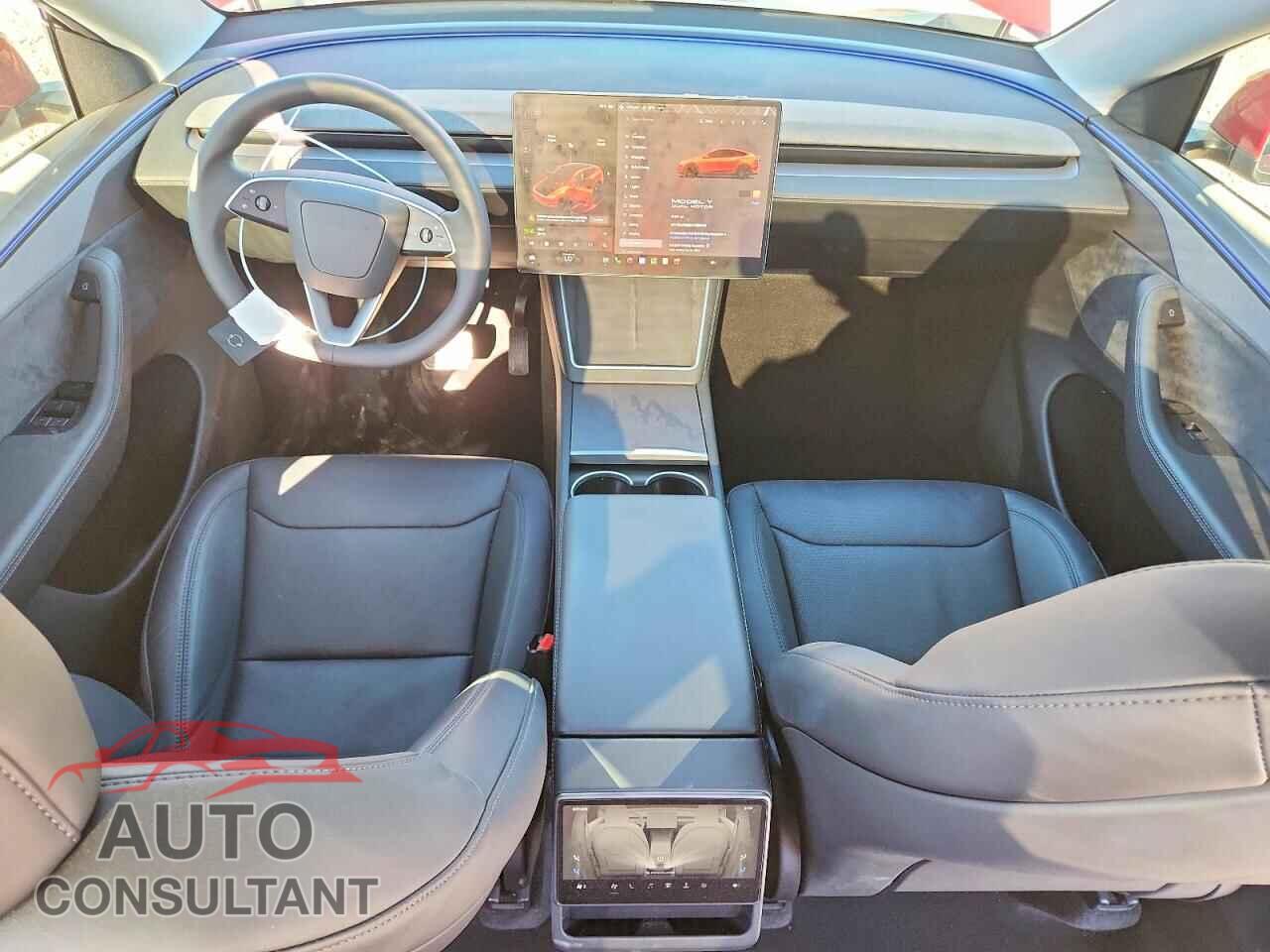 TESLA MODEL Y 2026 - 7SAYGDEE6TF559796