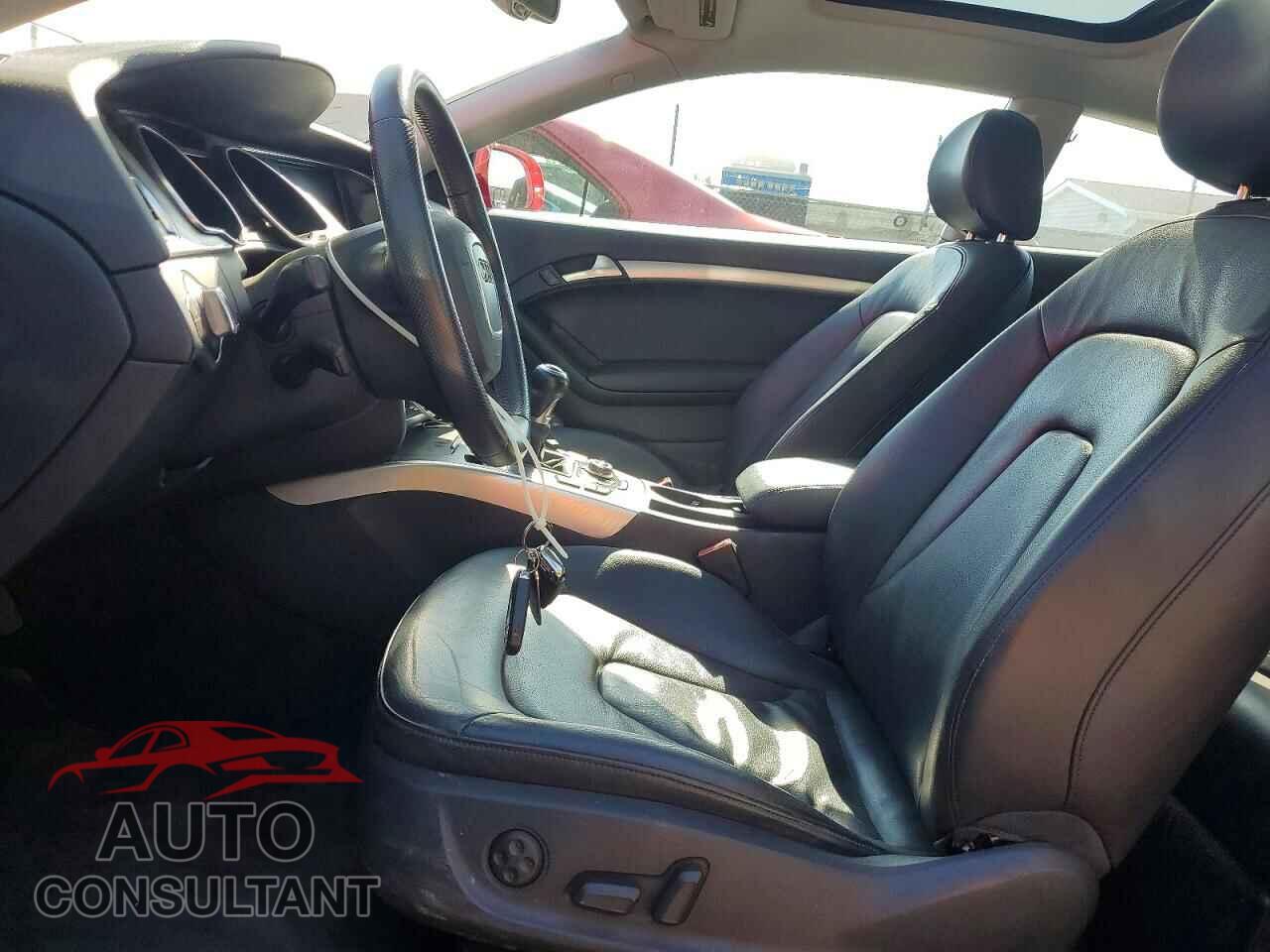 AUDI A5 2011 - WAURFAFR9BA076909