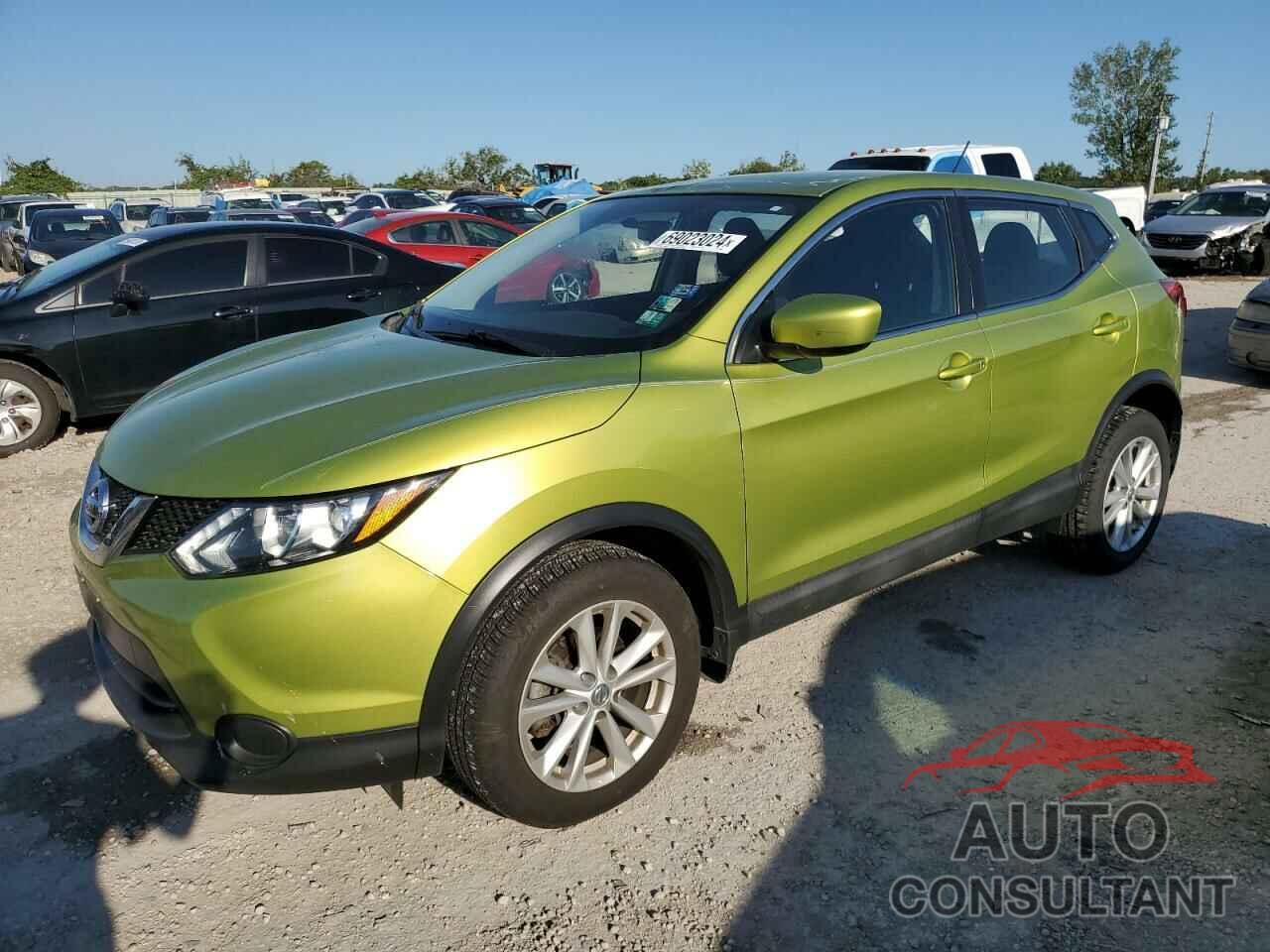 NISSAN ROGUE 2017 - JN1BJ1CRXHW103007