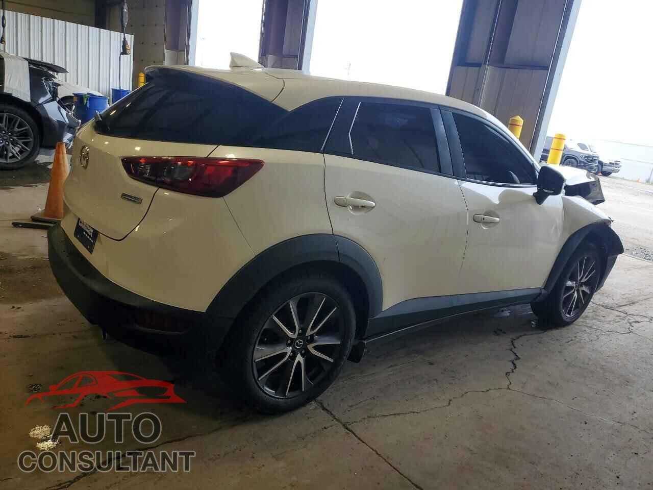 MAZDA CX-3 2018 - JM1DKFC72J0330778